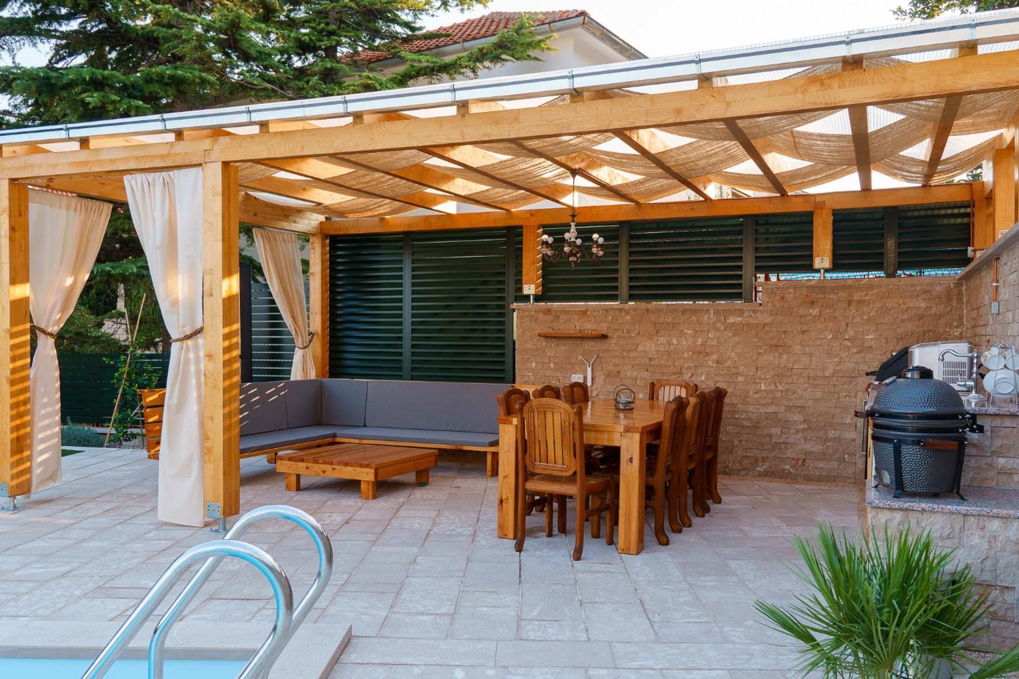House Boban With Private Pool And Garage Mimice